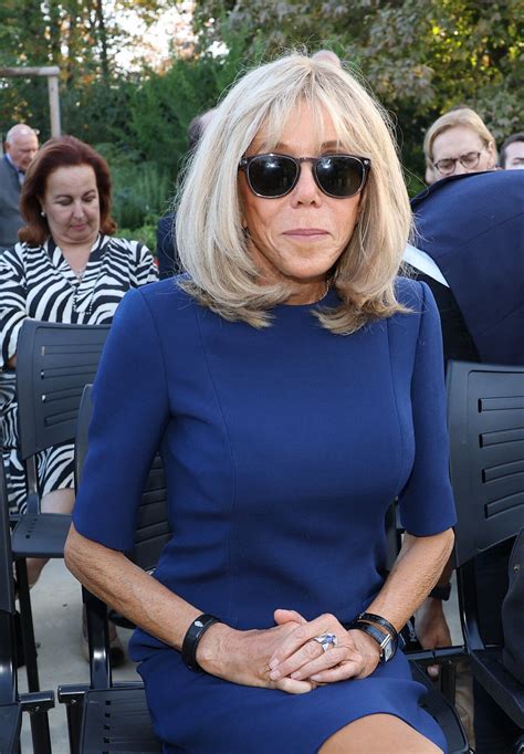 Photo Brigitte Macron Lors De L Inauguration Du Jardin Des