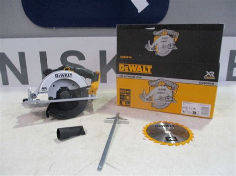 De Walt 18v 165mm Circular Saw { Body Only }