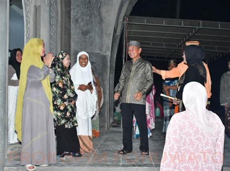 Buka Bersama Dan Tarawih Berjemaah Di Masjid Nabawi Bupati Saipul