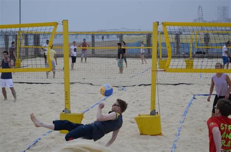 Brighton Kemptown Beach - Photo "jezvolleyball2" :: British Beaches