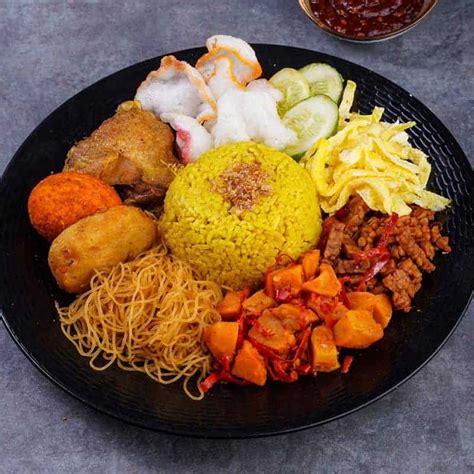 Nasi Kuning Komplit 2 Mbokrum