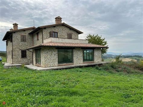 Rustico Casale Corte In Vendita A Perugia Assisi