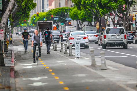 LAs First Two Way Bike Lane Opens In Downtown Curbed LA