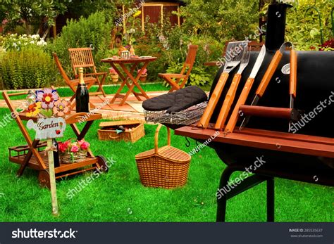 Backyard Bbq Grill Party Picnic Concept Stock Photo 285535637 ...