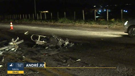 V Deo Tr S Pessoas Morrem Em Batida Entre Duas Motos Bom Dia Minas G