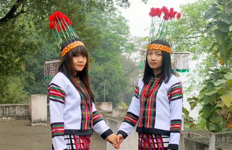 Two Beautiful Mizo Lady In Traditional Dress Pixahive