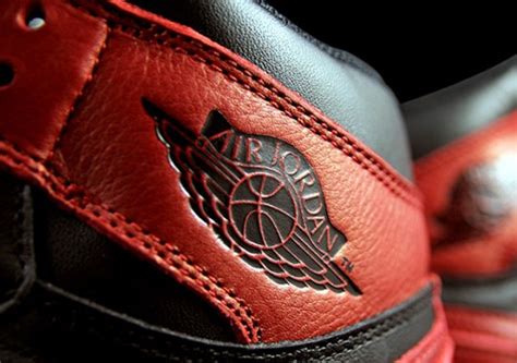 Air Jordan 1 Retro High OG "Bred" - Tag | SneakerNews.com