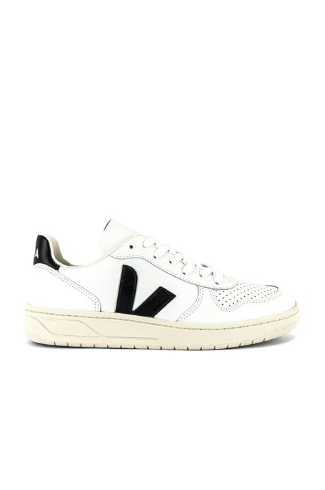 Veja V-10 Sneaker in Extra White & Black | REVOLVE