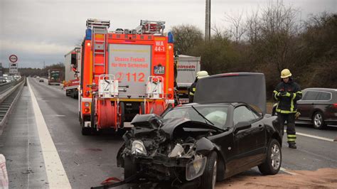 Stau Und Vollsperrung A5 Walldorf Wiesloch In Richtung Heidelberg Nach