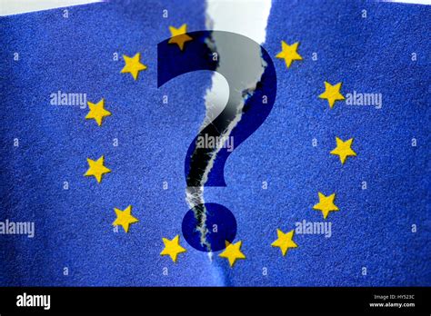 Drapeau Européen Déchiré Avec Point Dinterrogation De La Décadence De