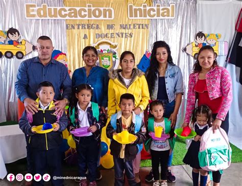 Ministerio de Educación on Twitter En ambiente de alegría