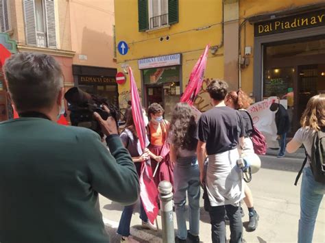 Usb Pubblico Impiego Scuola Scuola Giovedì 6 Maggio Sciopero Nazionale Per Risolvere I