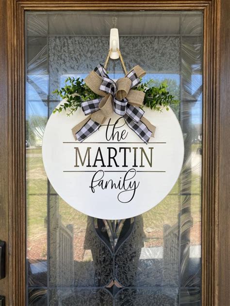 15 Best Personalized Christmas Door Hangers For Your Front Door