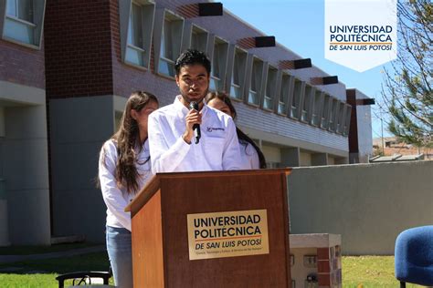 Estudiantes De Lag Develan El Logo De La D Cimo Sexta Semana De