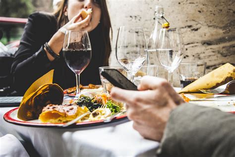 Table Manners How To Place A Knife Storables