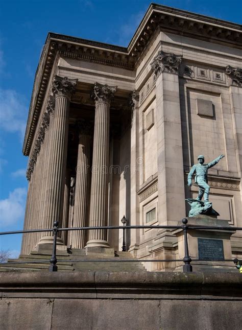 Exterior of St George`s Hall Liverpool March 2020 Editorial Photo - Image of pillars, exterior ...