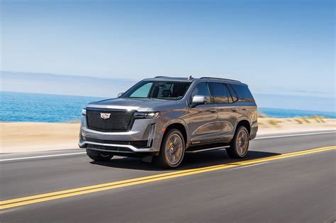 Torna In Italia Il Cadillac Escalade Maxi Suv Di Quinta Generazione Robb Report Italia