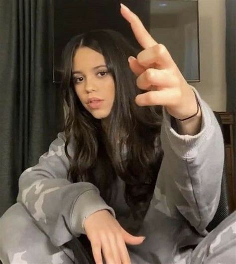 Pin De Isaiah Loves Jenna 😍🥰 ️💕 En Jenna Ortega 😍💗💖♍ Actrices Bonitas