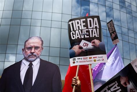 Protesto Pelo Desengavetamento De Relat Rio Da Cpi Da Covid Pgr