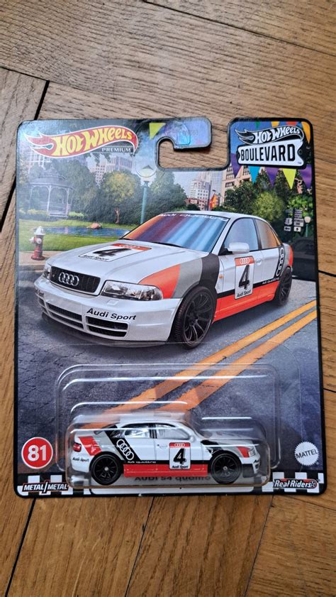 Hot Wheels Premium Audi S4 Quattro