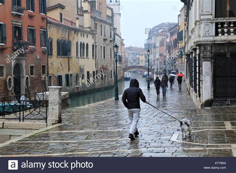Rainy Day Hi Res Stock Photography And Images Alamy