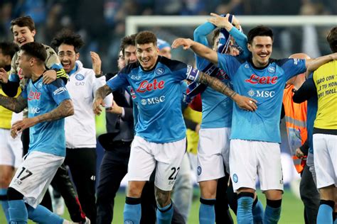 Napoli campione d Italia ecco perché lo scudetto inverte la narrazione