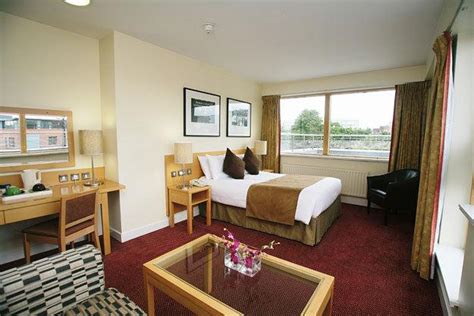 Compare Hotels in Dublin Mespil Hotel