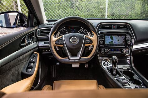 2016 Nissan Maxima SR A Boulevard Cruiser That Eats Up Miles