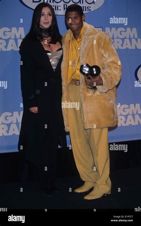 Cher With Usherbillboard Music Awards At Mgm Grand Las Vegas 1998