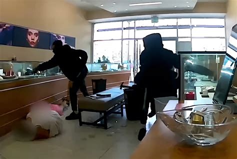 3 Masked Men Rush Irvine Jewelry Store With Hammers And Trash Cans Stealing 900k In Jewelry In