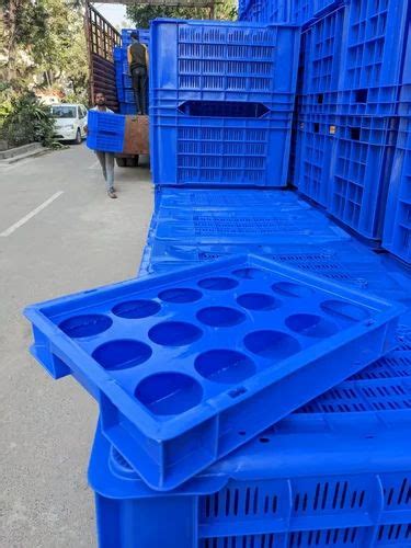 Rectangular Blue Plastic Catering Crate Outer Dimension LXWXH 600X