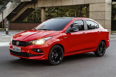 Fiat Cronos Ganha A Vers O Esportiva Hgt M Quina Agora