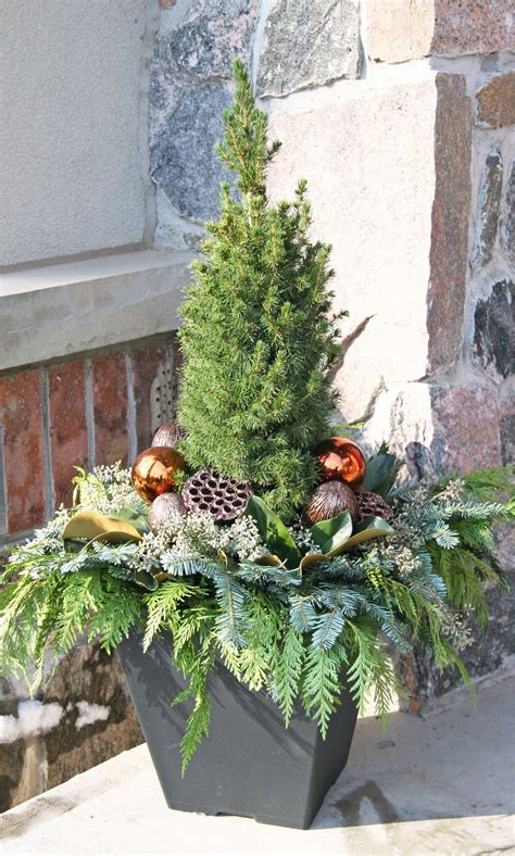 Beautiful Christmas Outdoor Pot Decorations Ideas Outdoor