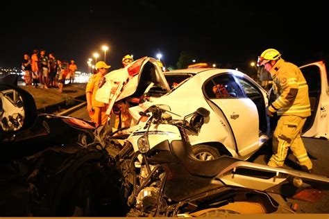 Acidente Na Ponte Jk Deixa Cinco Pessoas Feridas Neste S Bado