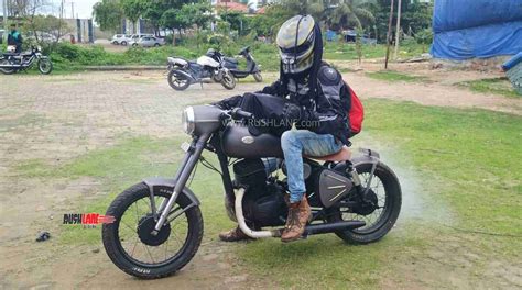 Yezdi modified into a Jawa Perak by owner for Rs 1.5 lakhs - Photos