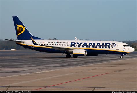 Ei Dwe Ryanair Boeing As Wl Photo By Diogo Guimar Es Id