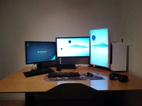 My 3 Monitor 2 Pc Setup Os Info In Comment Rbattlestations