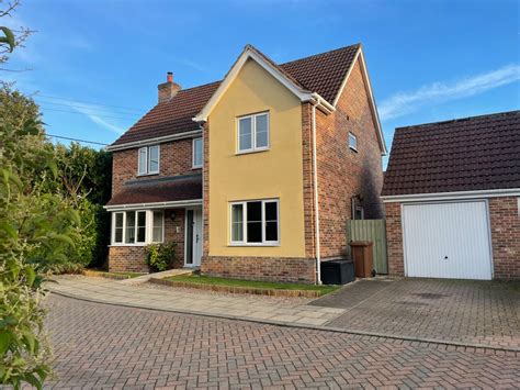 4 Bed Detached House For Sale In Offton Ipswich Suffolk Ip8 £415000