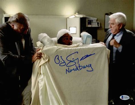 OJ SIMPSON NORDBERG Signed The Naked Gun 11X14 Photo Auto Beckett Bas