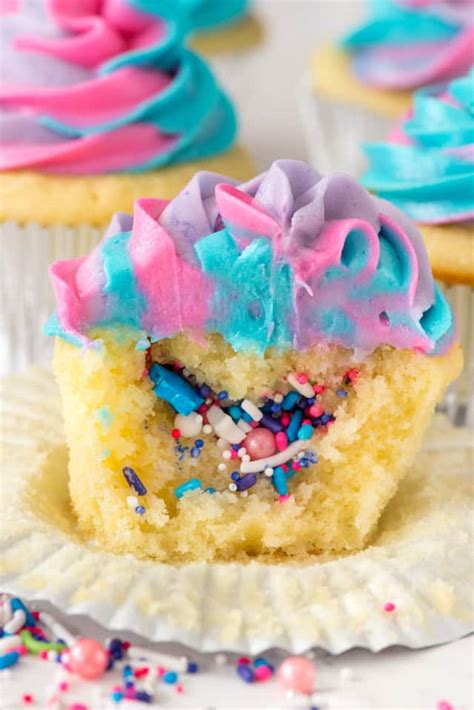 Unicorn Cupcakes - Crazy for Crust