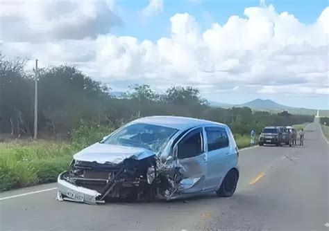 Acidente Fatal Na Ba Deixa Uma Pessoa Morta E Outras Feridas Ap S