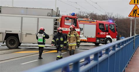 Awaria gazociągu przy moście Szczytnickim Ruch na moście został przyw