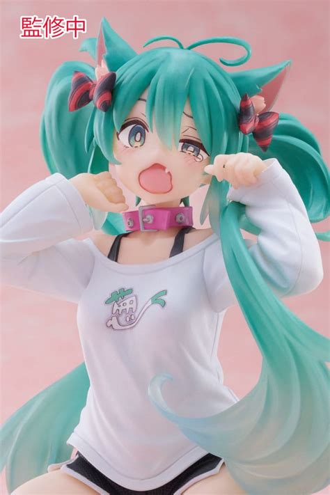 Hatsune Miku Desktop Cute Figure Taito Anifigz