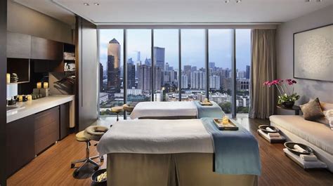 Guangzhou Downtown Hotels - Hilton Guangzhou Tianhe - Canton Fair Hotels