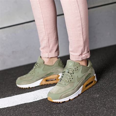 NIKE WMNS AIR MAX 90 SE 881105 300 Kolor Zielony Damskie Sneakersy