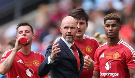 Erik Ten Hag Sempat Berseteru Dengan Tujuh Pemain Manchester United