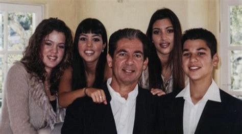 Khloe Kardashian Get Connected To Late Father Robert Kardashian Sr On