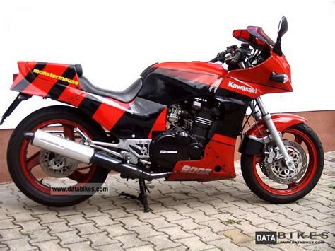 1991 Kawasaki GPZ900R Moto ZombDrive