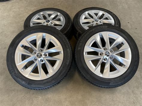 DEMO 17 Inch Originele Rotare Velgen Skoda Octavia 205 55 17