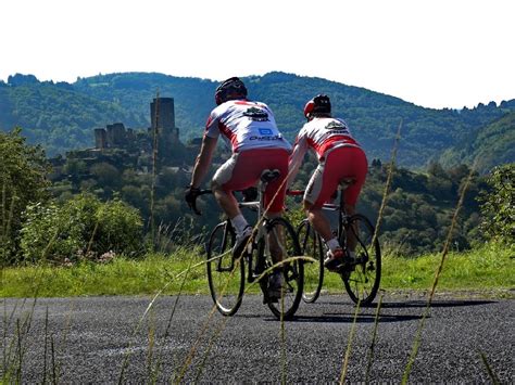 Cyclotourisme Circuit Familial Petite Boucle Dans Le Carladez Mur